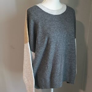 Vince Camuto Gray and Cream Crew Neck Sweater XL